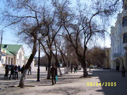 Вокзал, площадь, Ленин