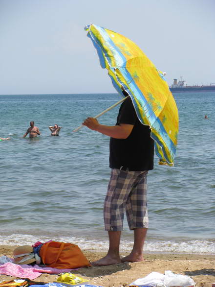 Людина-парасолька і пароплав
